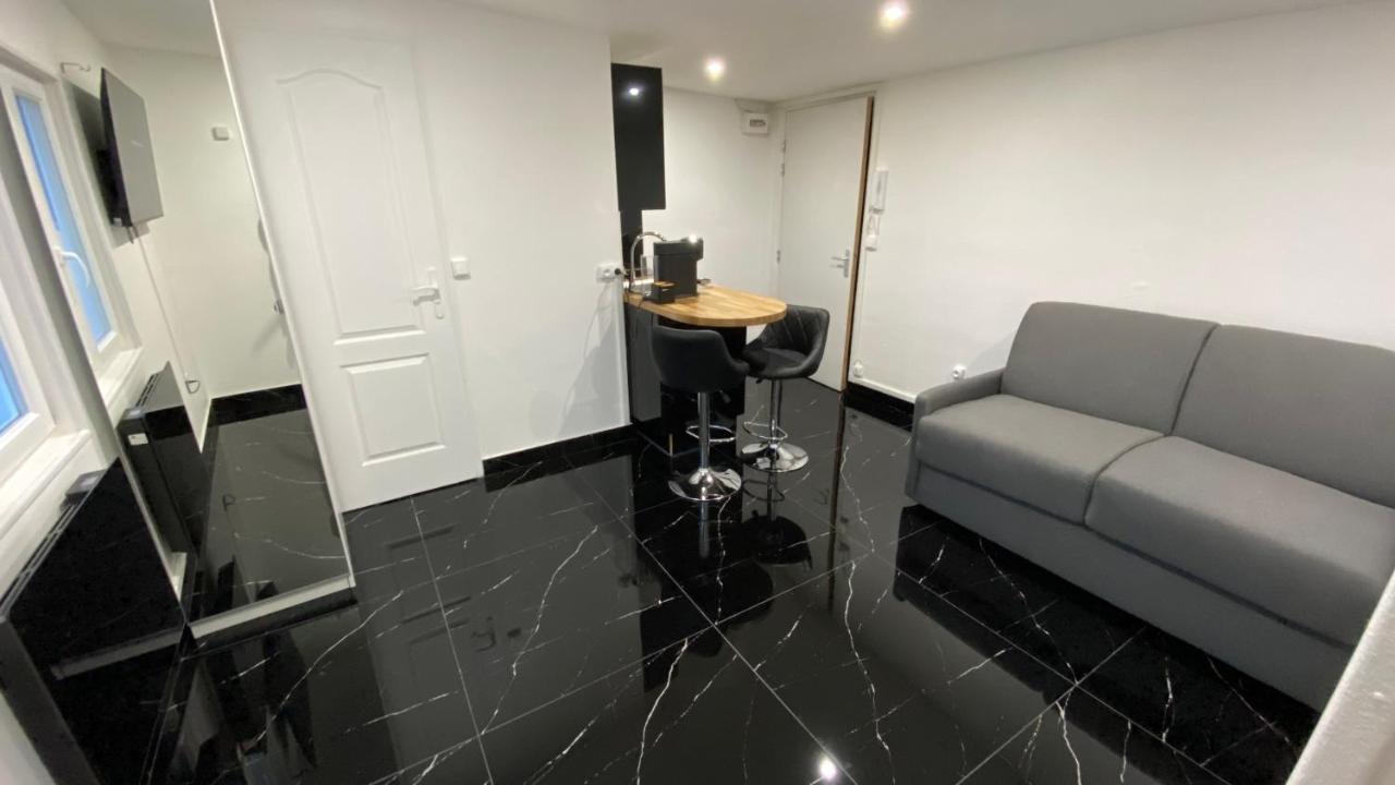 Bella Vita - Studio Tout Equipe - Tv Netflix - Centre Ville 100M- Gare 50M - Basilique 200M Lisieux Exterior foto